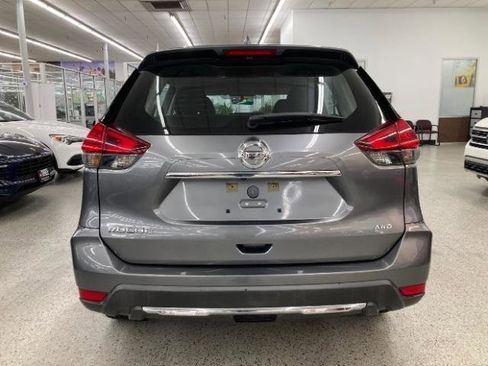 Used 2017 Nissan Rogue S AWD/4WD image 5