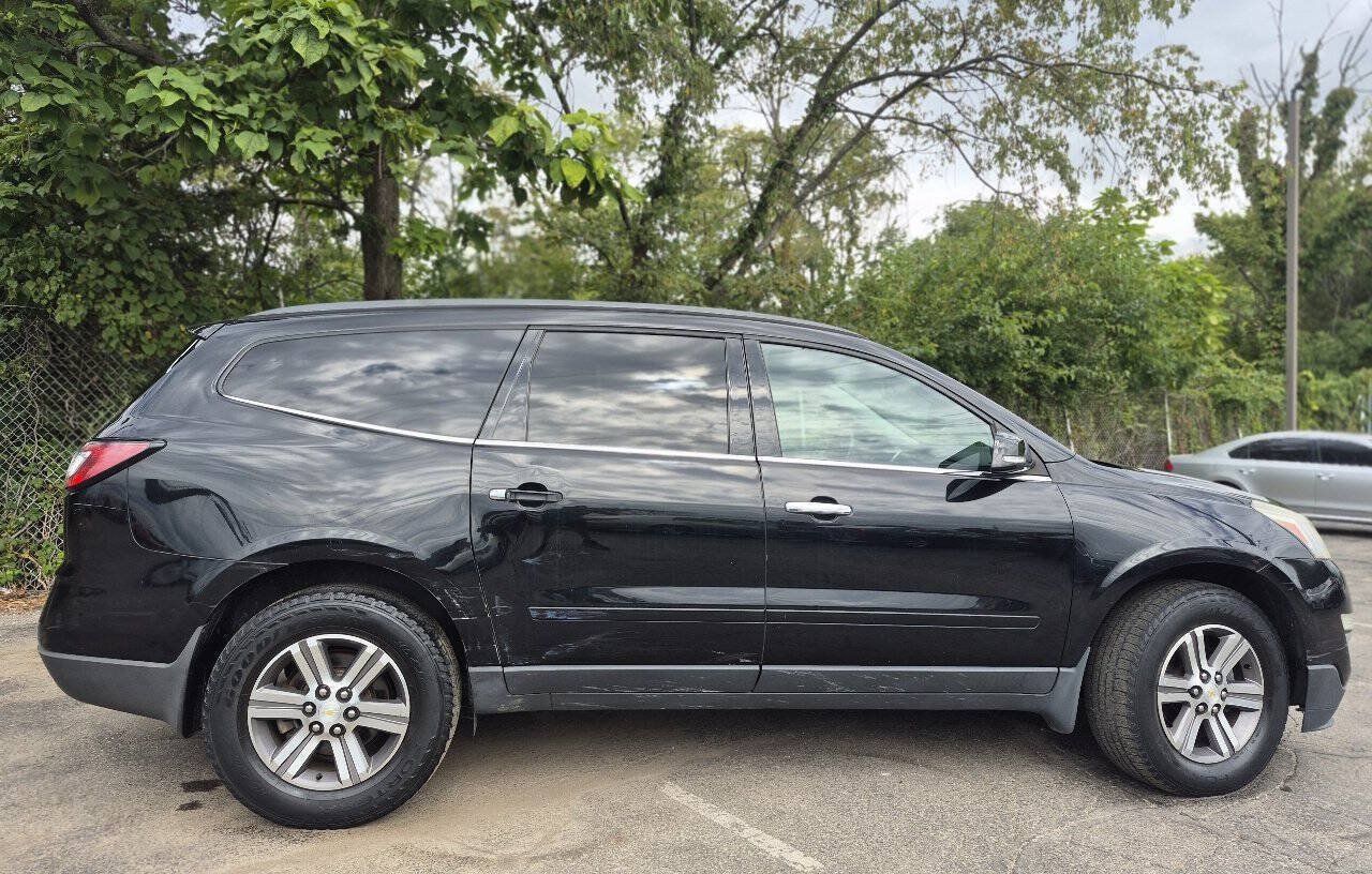 Used 2017 Chevrolet Traverse LT AWD/4WD image 10