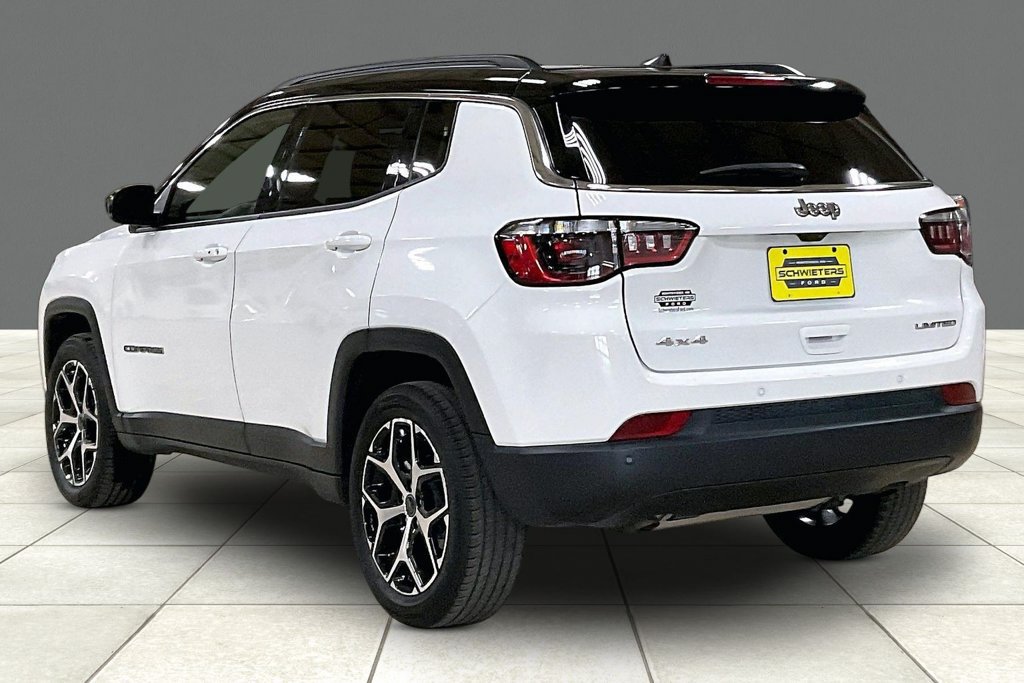 Used 2025 Jeep Compass Limited AWD/4WD image 11