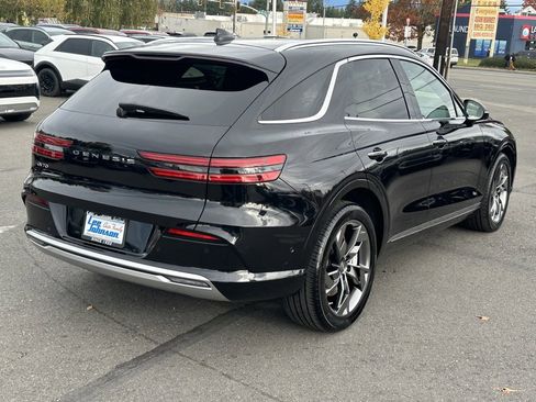 Used 2025 Genesis Electrified GV70 Advanced w/ Prestige Package image 9