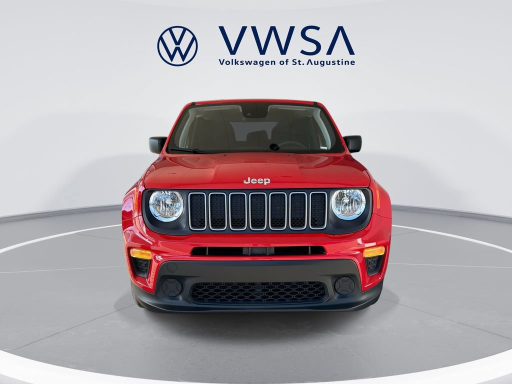 Used 2023 Jeep Renegade Latitude AWD/4WD image 2