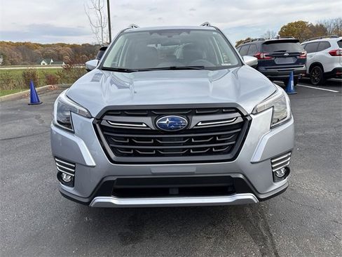 Used 2023 Subaru Forester Touring image 4