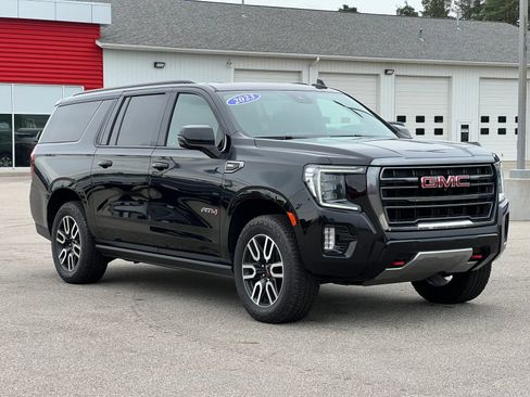 Used 2023 GMC Yukon XL AT4 w/ AT4 Premium Plus Package AWD/4WD image 57