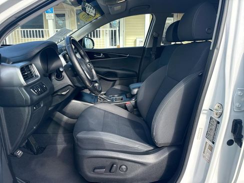 Used 2019 Kia Sorento S image 34