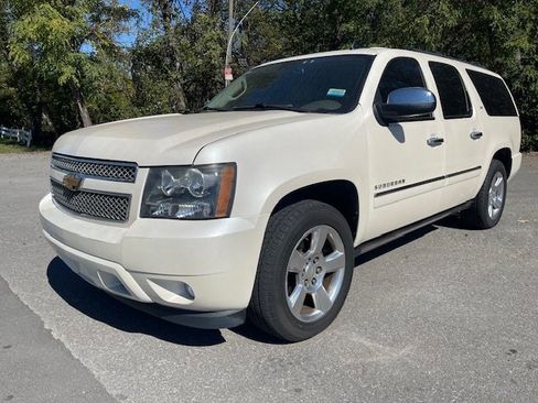 Used 2013 Chevrolet Suburban LTZ image 1