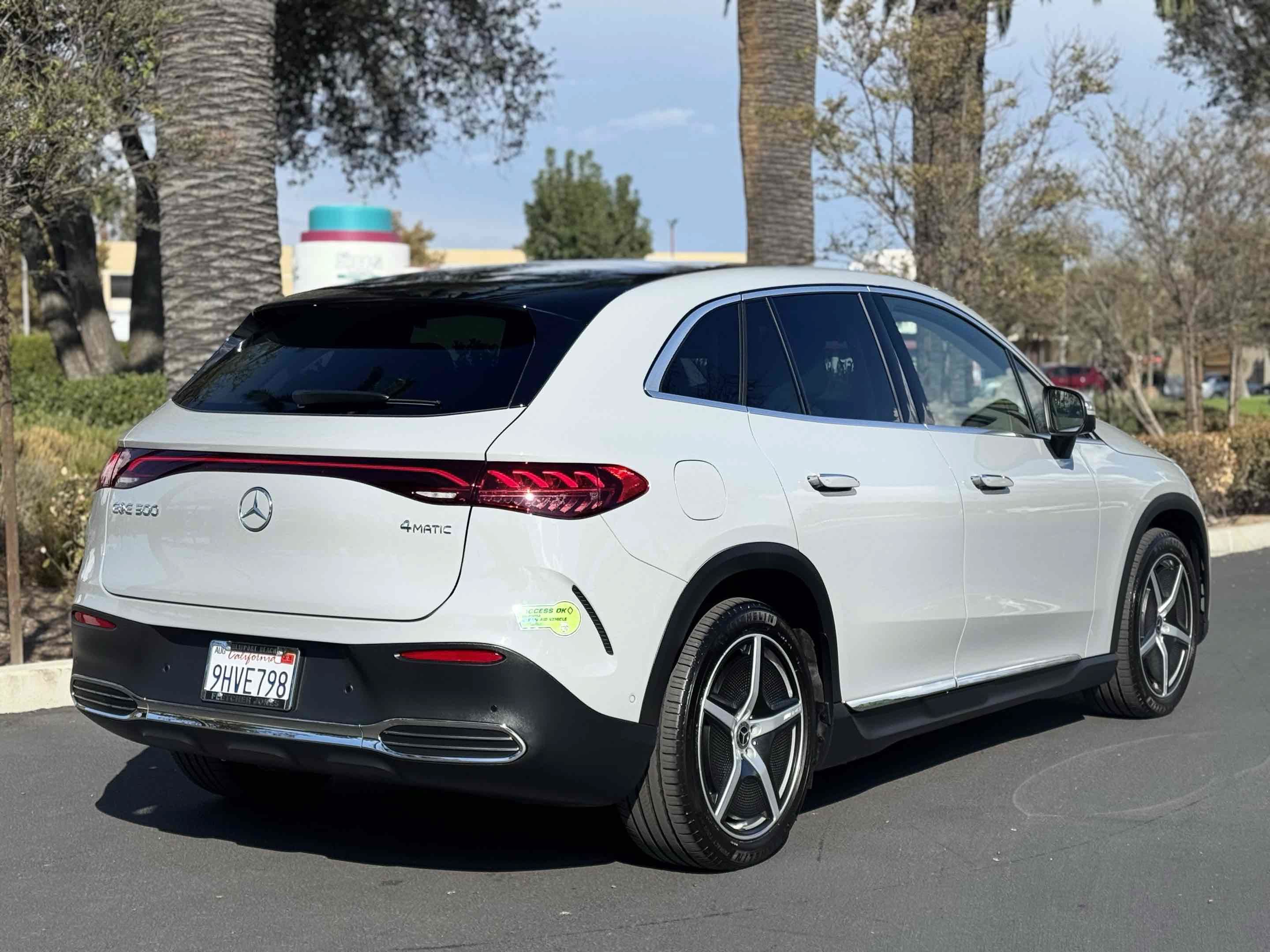 Used 2023 Mercedes-Benz EQE 500 4MATIC SUV image 10