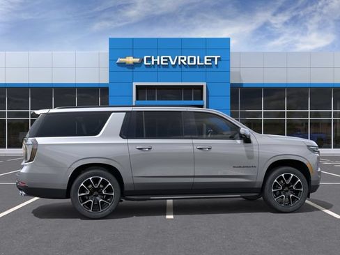 New 2026 Chevrolet Suburban RST w/ Advanced Technology Package AWD/4WD image 5