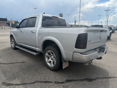 Used 2016 RAM 1500 Laramie w/ Convenience Group AWD/4WD image 3