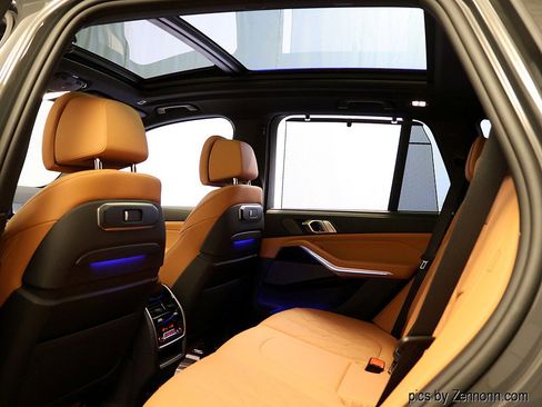 Certified 2026 BMW X5 xDrive40i w/ Executive Package image 13