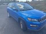Used 2019 Jeep Compass Latitude image 3