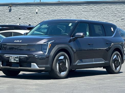 New 2026 Kia EV9 Light RWD image 8