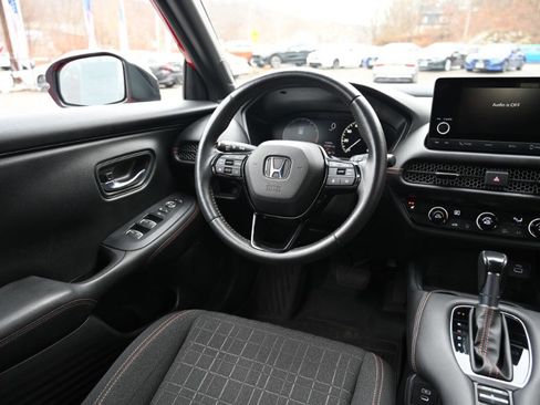 Used 2024 Honda HR-V Sport image 11