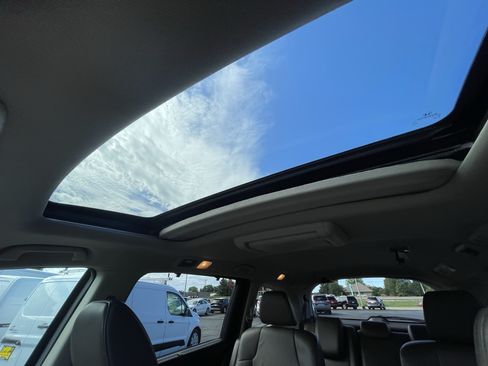Used 2014 Honda Odyssey EX-L image 28
