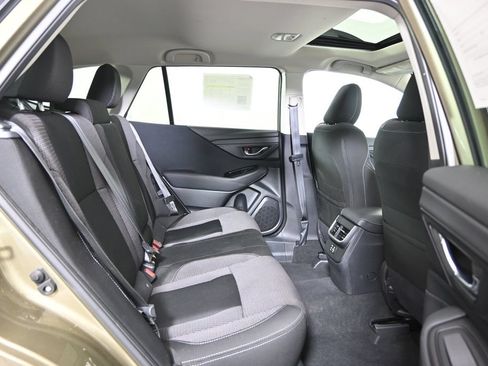 Used 2024 Subaru Outback Premium AWD/4WD image 14