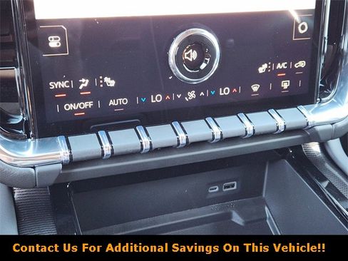 New 2026 GMC Yukon Elevation image 14