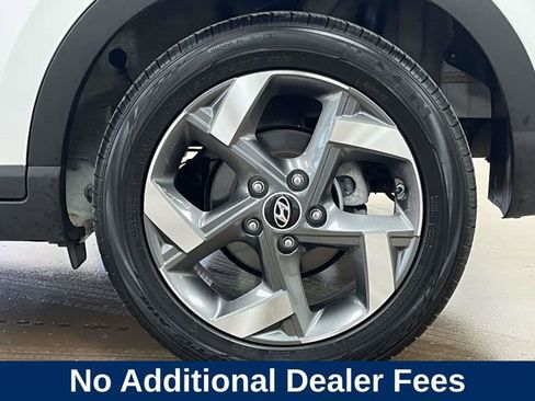 Certified 2025 Hyundai Venue SEL FWD image 13