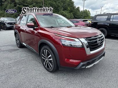 Used 2023 Nissan Pathfinder Platinum