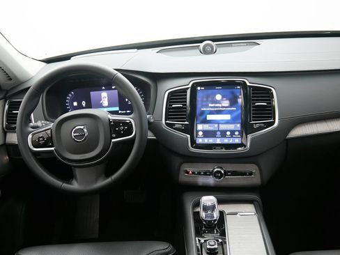 Certified 2024 Volvo XC90 B6 Ultimate AWD/4WD image 27