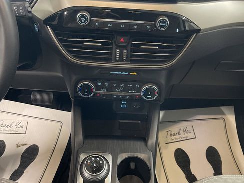 Used 2022 Ford Escape SE w/ Convenience Package image 17