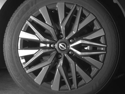 Used 2025 Nissan Altima 2.5 SV image 13