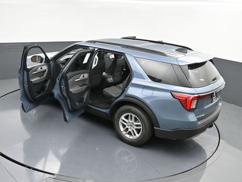 New 2025 Ford Explorer Active w/ Active Comfort Package image 30