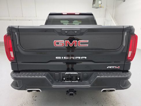 Used 2025 GMC Sierra 1500 AT4 AWD/4WD image 11