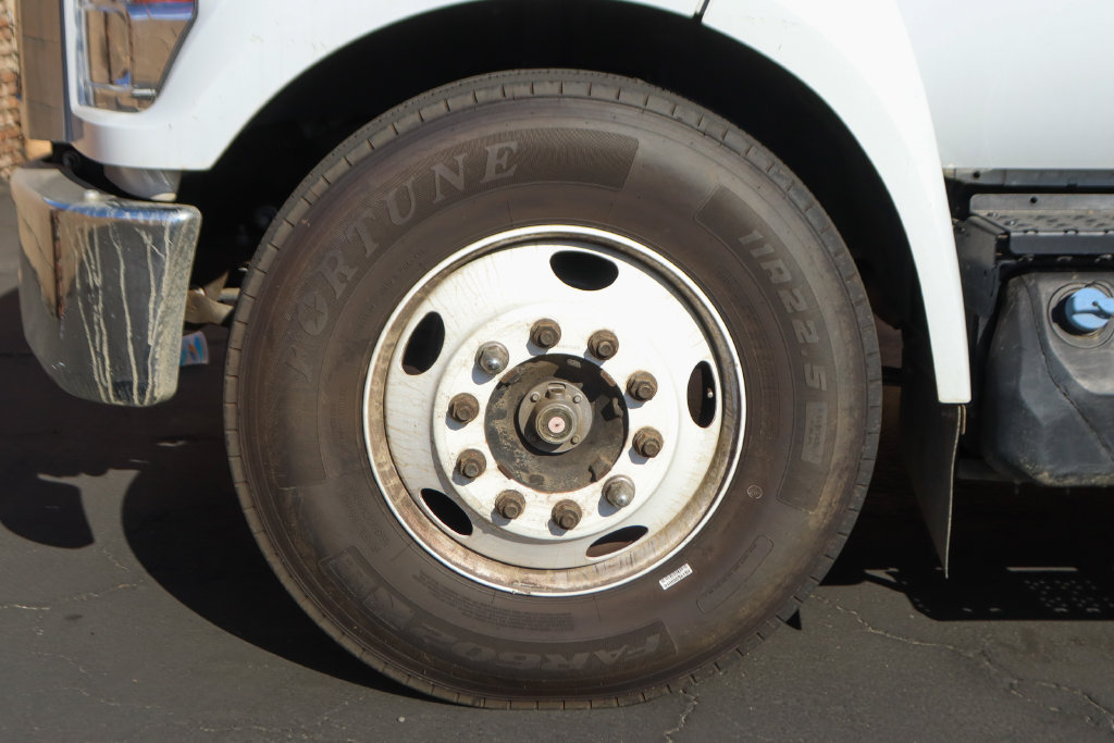 Used 2022 Ford F650 2WD Crew Cab Super Duty image 41