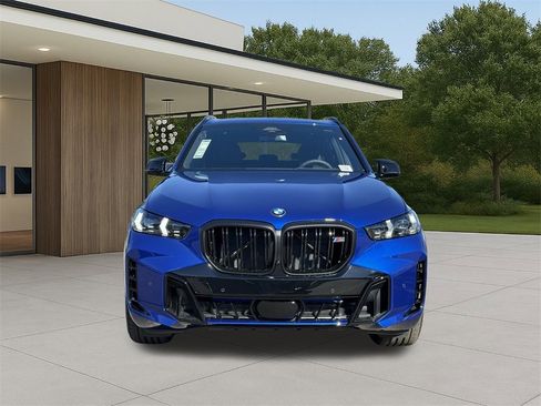 New 2026 BMW X5 M60i w/ Executive Package image 3