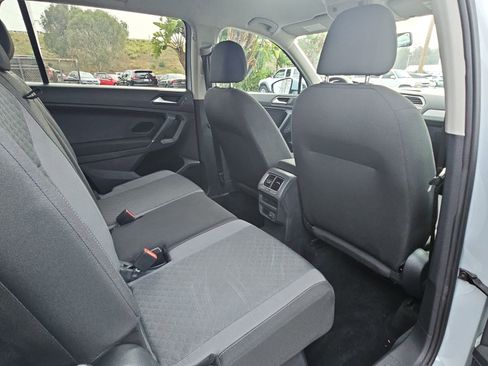 Used 2018 Volkswagen Tiguan S w/ Front Fog Lights Package image 17