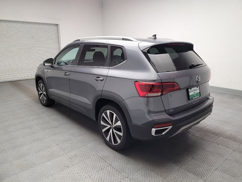 Used 2023 Volkswagen Taos SE FWD image 5