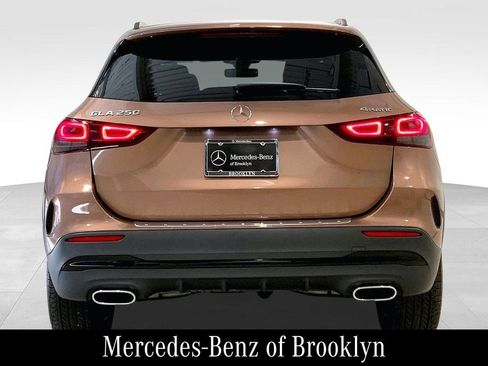 Used 2023 Mercedes-Benz GLA 250 4MATIC image 7