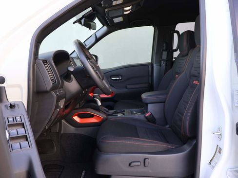 Used 2023 Nissan Frontier Pro-X w/ Pro Convenience Package image 8