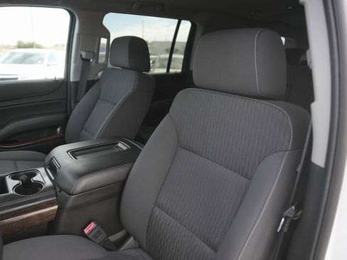 Used 2018 Chevrolet Suburban LS image 10