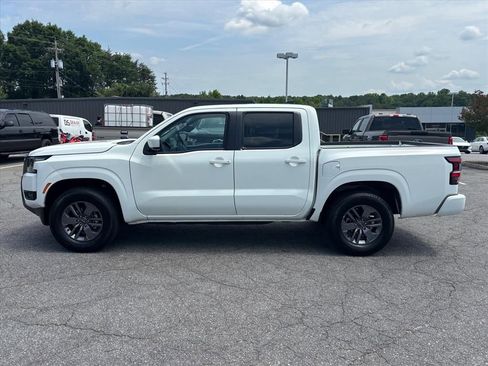 Used 2025 Nissan Frontier SV RWD image 23