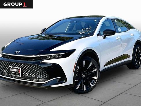 New 2026 Toyota Crown Platinum AWD/4WD image 1