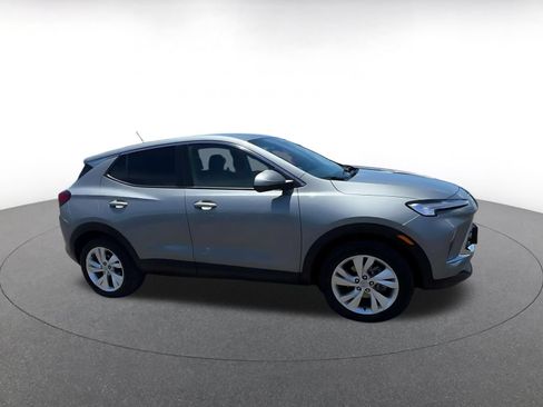 Used 2025 Buick Encore GX Preferred FWD image 2