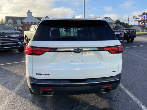Used 2023 Chevrolet Traverse Premier w/ Redline Edition AWD/4WD image 3