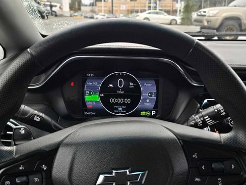 Used 2023 Chevrolet Bolt LT image 25