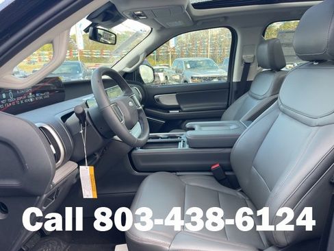 New 2025 Ford Expedition Active image 7