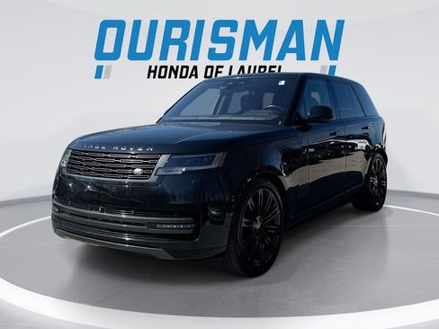 Used 2023 Land Rover Range Rover SE image 1