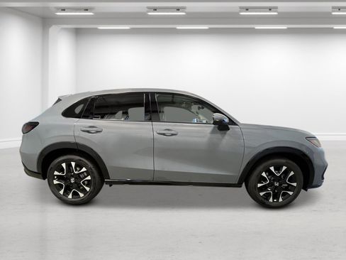 New 2026 Honda HR-V EX-L image 2