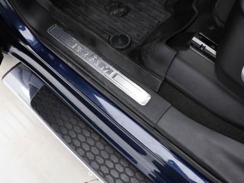 Used 2022 RAM 1500 Laramie AWD/4WD image 22