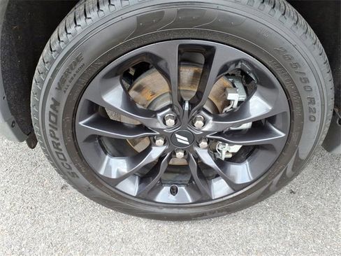 Used 2025 Dodge Durango GT image 10