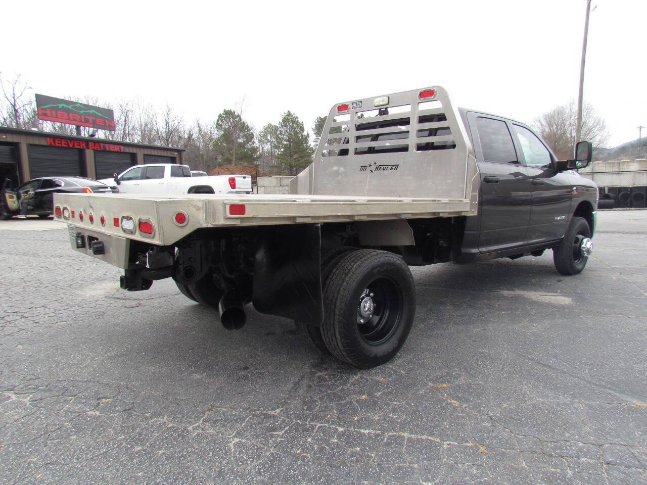Used 2019 RAM 3500 Tradesman w/ Chrome Appearance Group AWD/4WD image 7