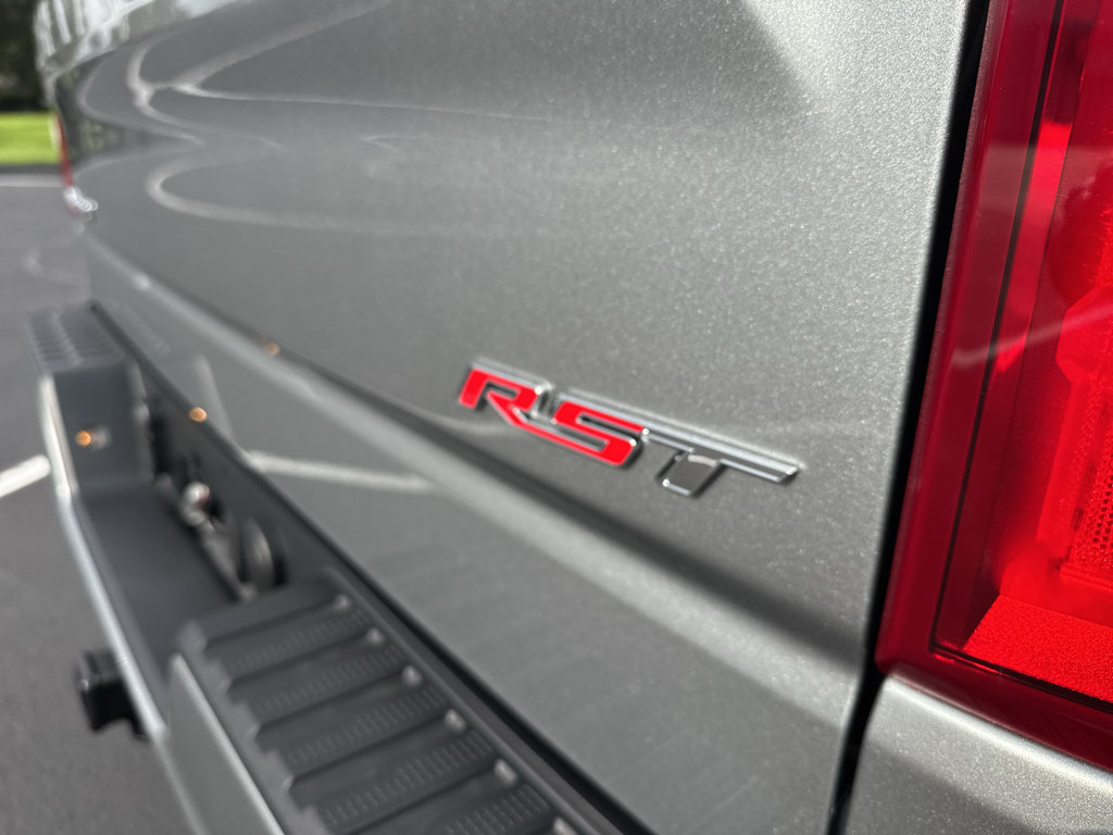 New 2026 Chevrolet Silverado 1500 RST w/ Convenience Package II AWD/4WD image 7