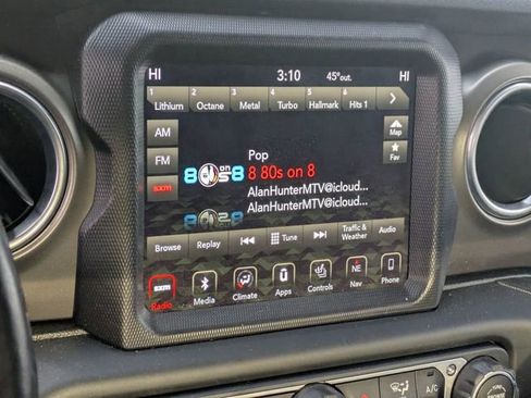 Used 2018 Jeep Wrangler Rubicon image 22