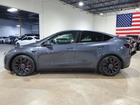 Used 2022 Tesla Model Y Performance AWD/4WD image 13