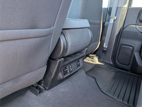 Used 2025 Chevrolet Silverado 2500 Custom w/ Custom Value Package image 31