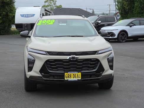 New 2026 Chevrolet Trax ACTIV w/ Driver Confidence Package FWD image 3