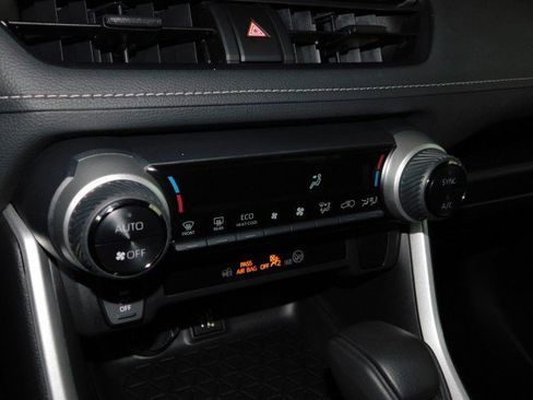 Used 2024 Toyota RAV4 XLE image 23